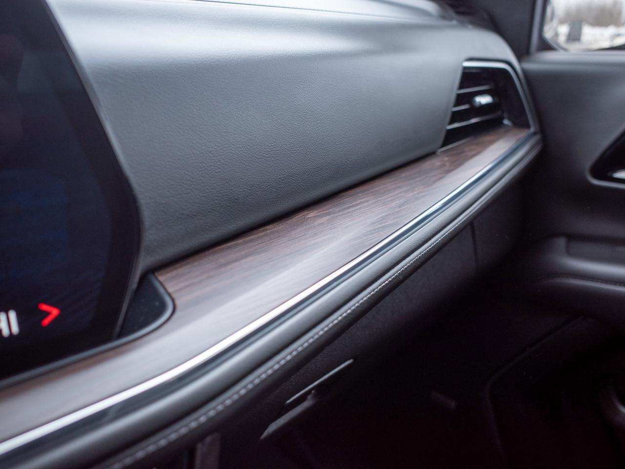 2025 Chevrolet Tahoe Z71 - 17.7-inch Touchscreen Photo