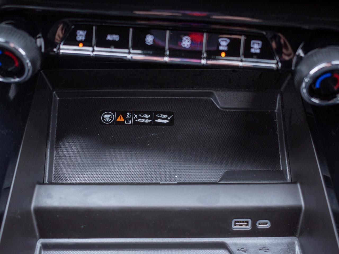 2025 Chevrolet Tahoe Z71 - 17.7-inch Touchscreen Photo