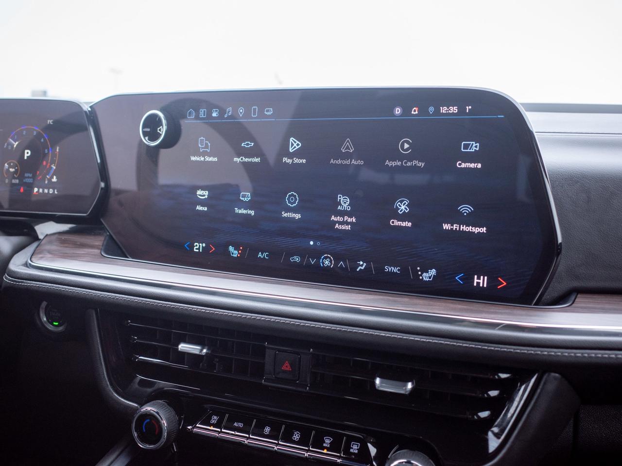 2025 Chevrolet Tahoe Z71 - 17.7-inch Touchscreen Photo