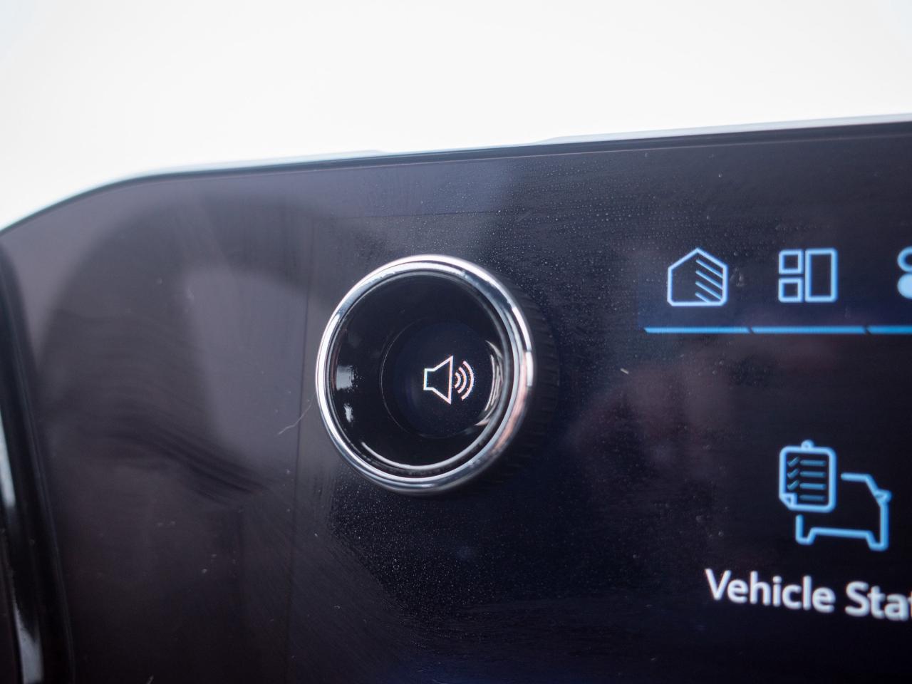 2025 Chevrolet Tahoe Z71 - 17.7-inch Touchscreen Photo