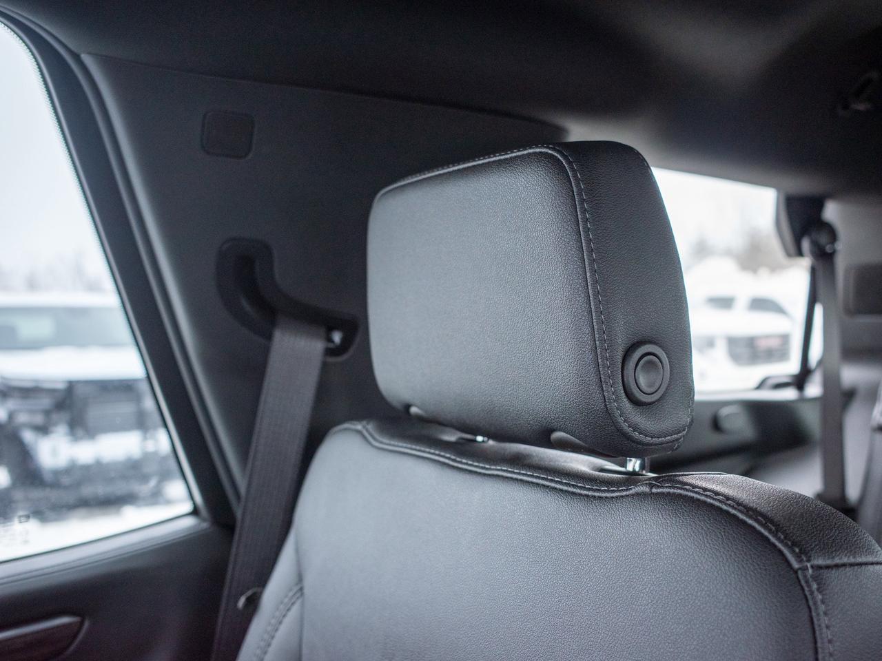 2025 Chevrolet Tahoe Z71 - 17.7-inch Touchscreen Photo