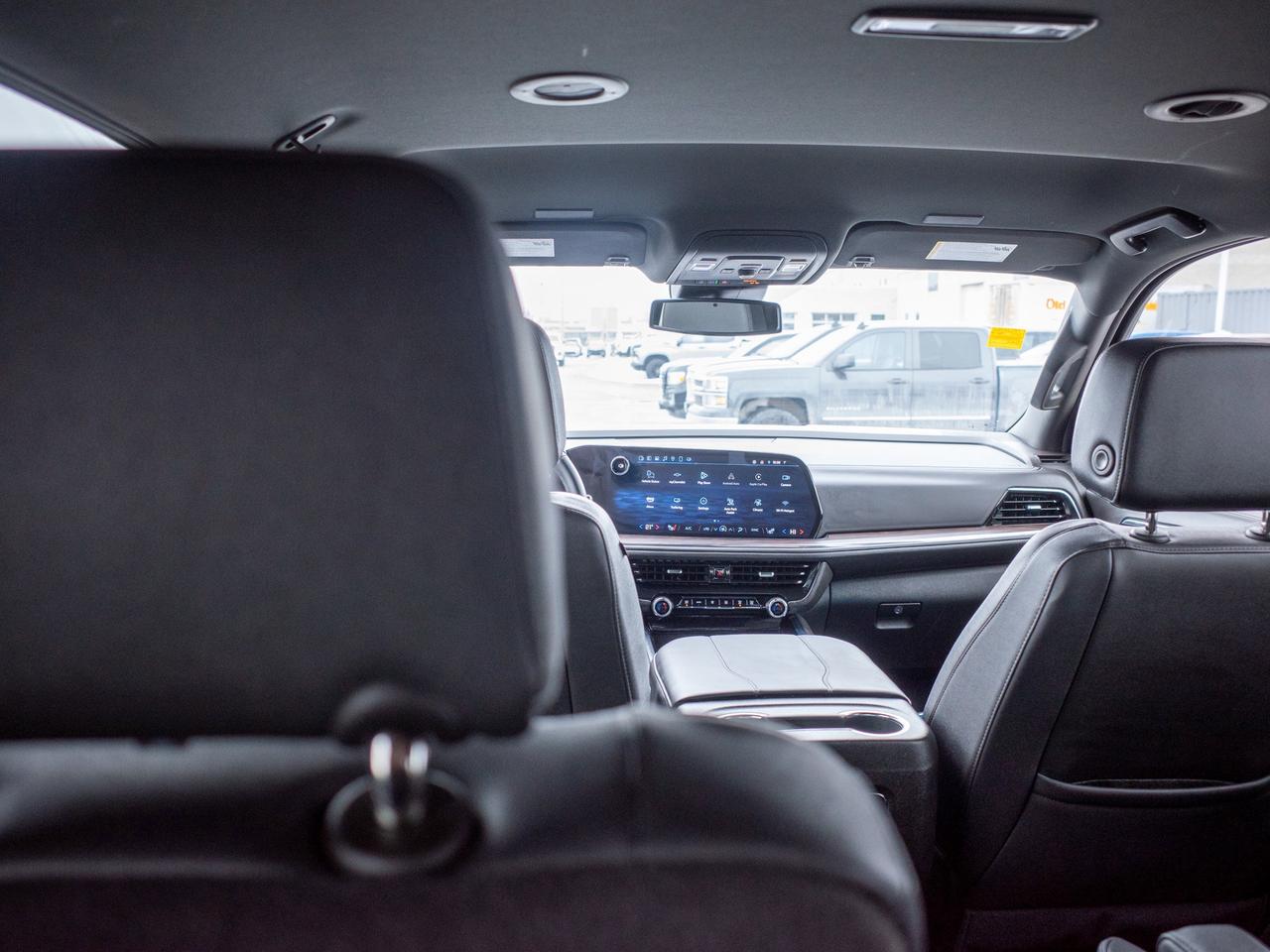 2025 Chevrolet Tahoe Z71 - 17.7-inch Touchscreen Photo