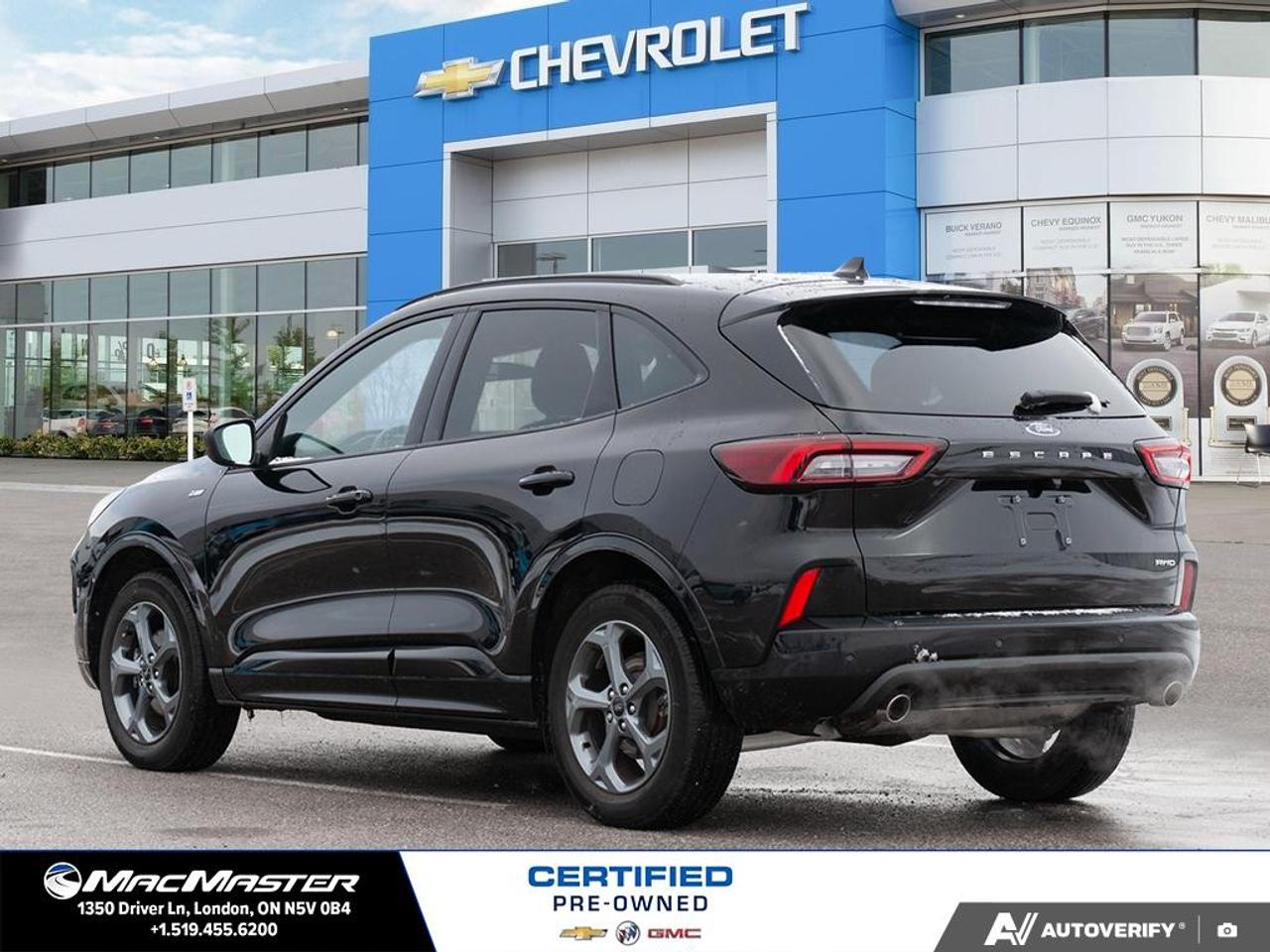 2024 Ford Escape ST-Line 4dr All-Wheel Drive Photo3