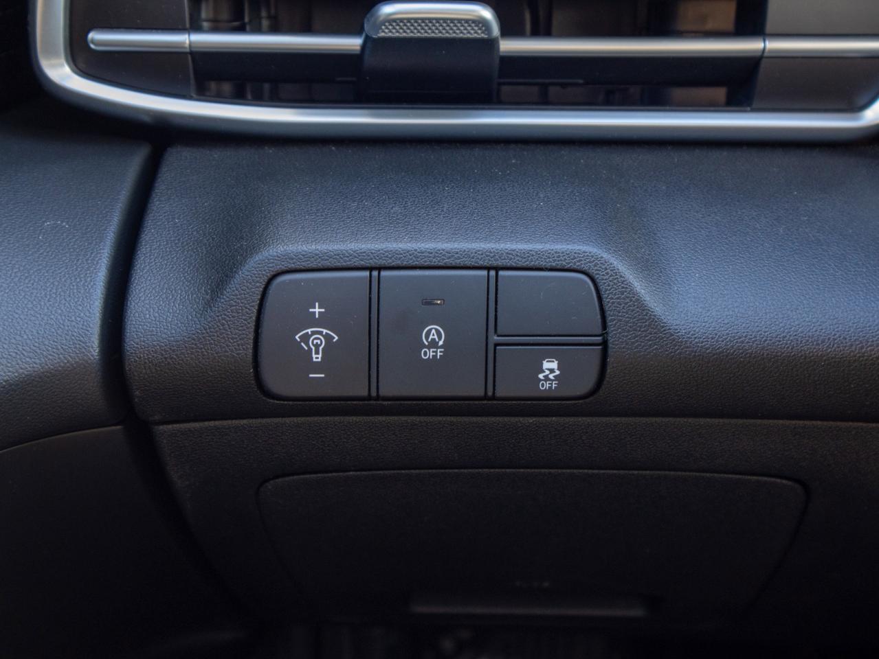 2025 Hyundai Elantra Essential - LED Headlights   Heated Front Seats Photo