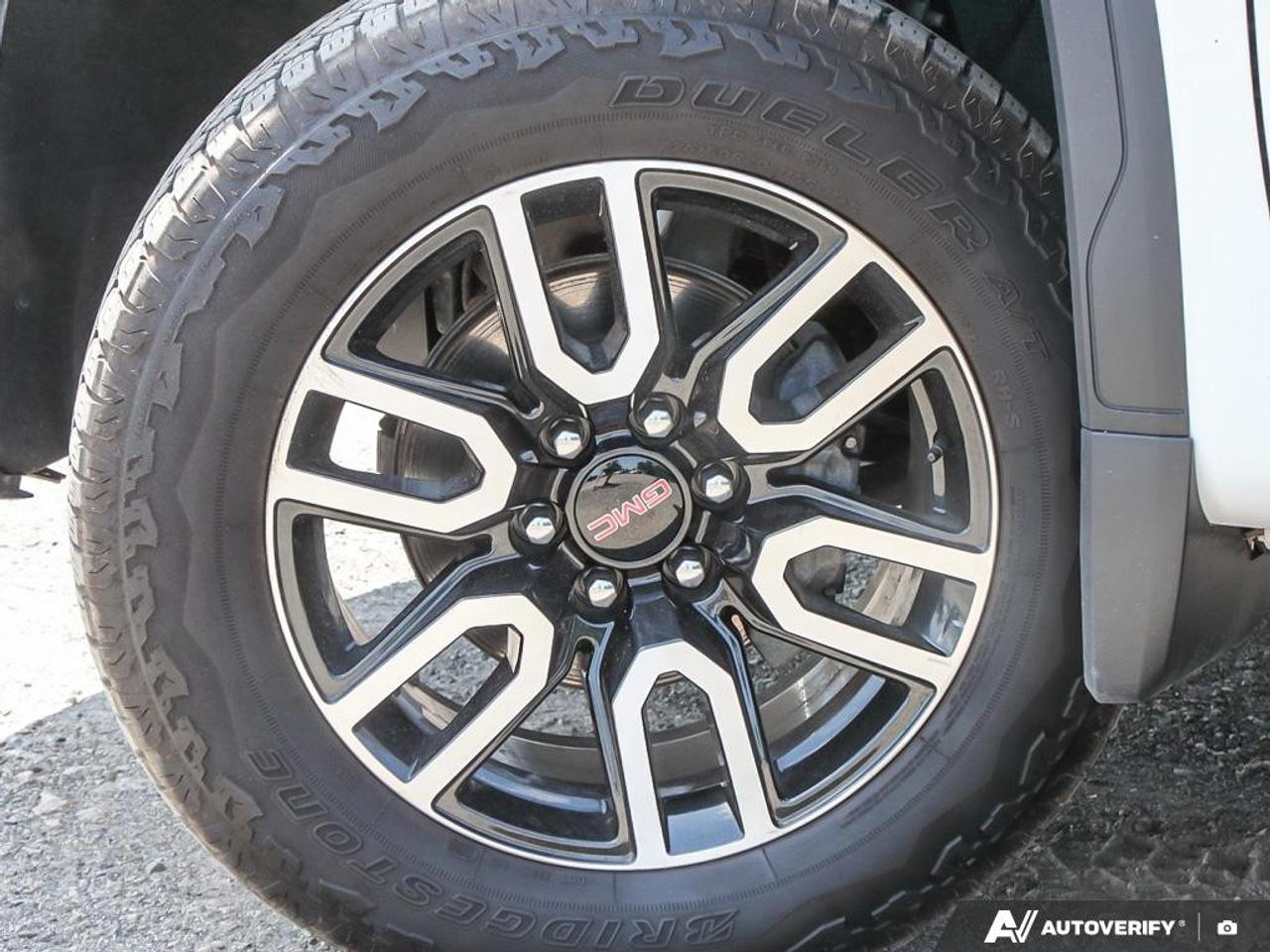 2025 GMC Sierra 1500 Crew Cab Short Box 4-Wheel Drive AT4 Photo