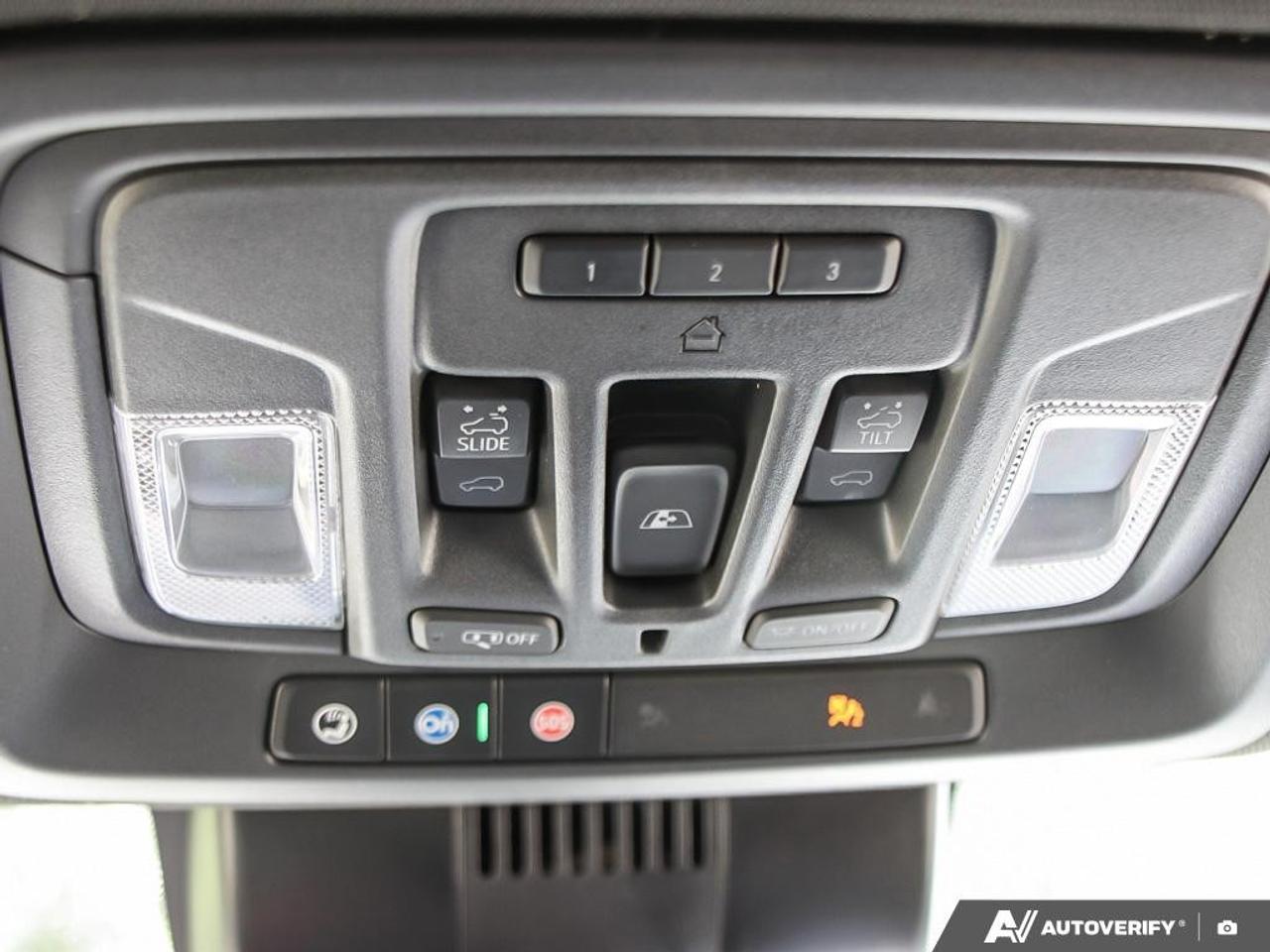 2025 GMC Sierra 1500 Crew Cab Short Box 4-Wheel Drive AT4 Photo
