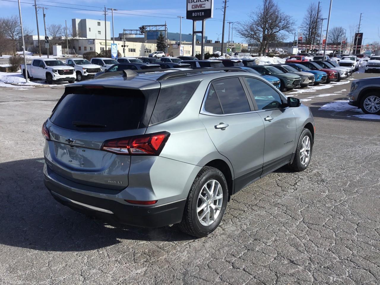 2024 Chevrolet Equinox LT Photo4