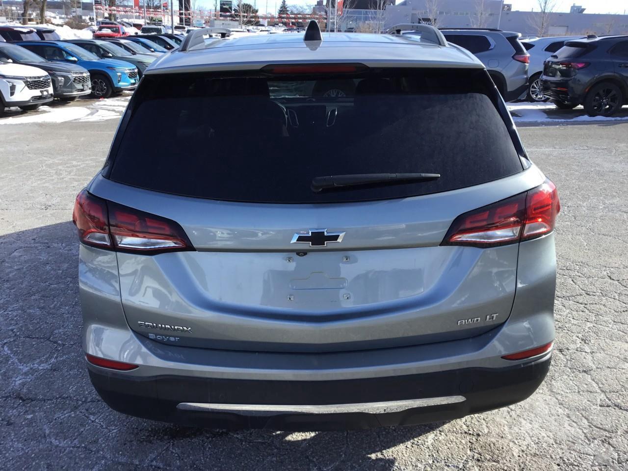 2024 Chevrolet Equinox LT Photo3