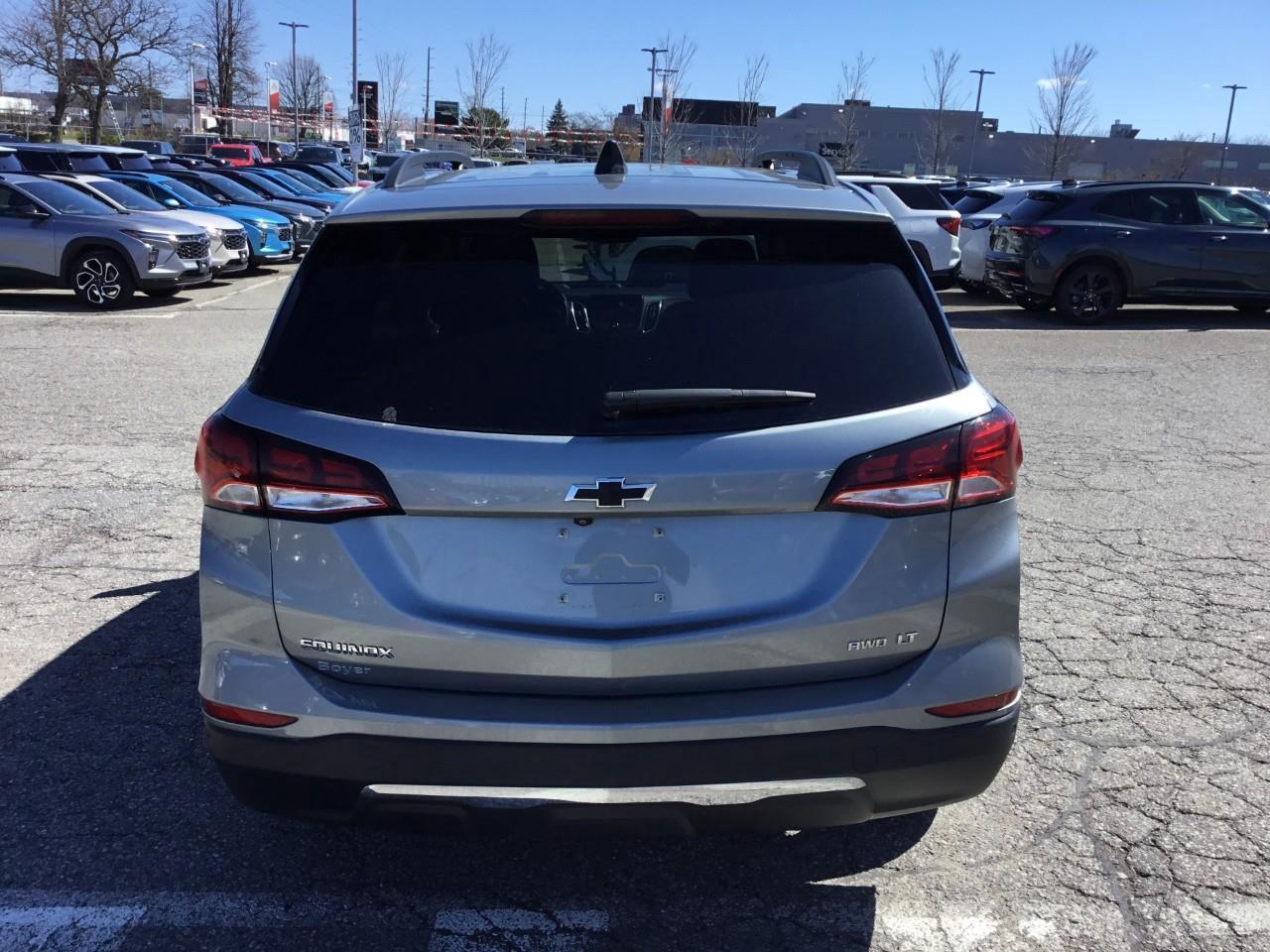 2024 Chevrolet Equinox LT Photo3