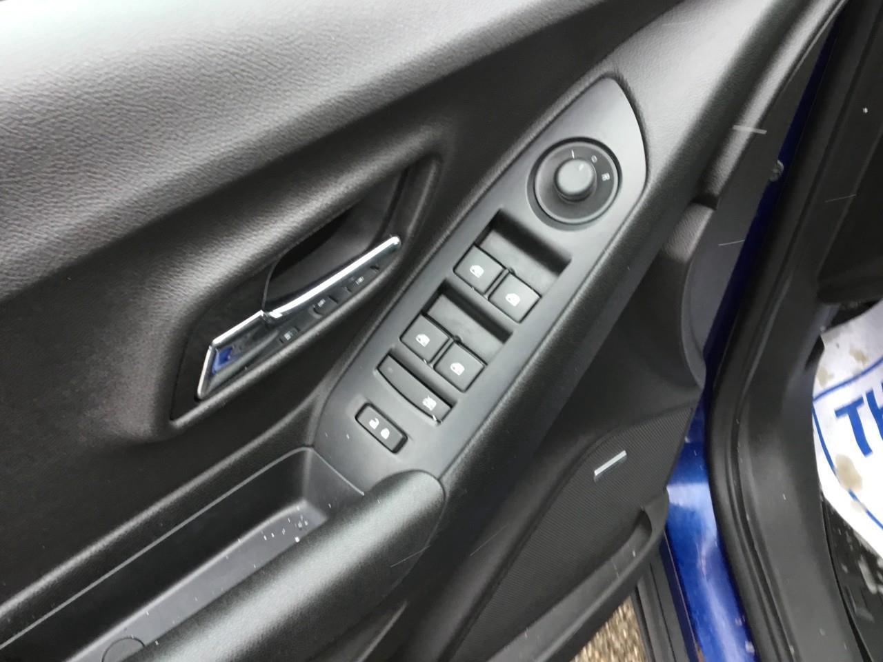 2017 Chevrolet Trax LT Photo