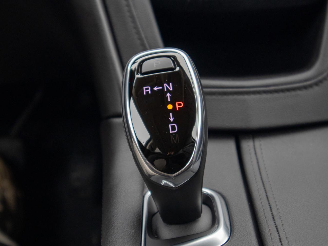 2019 Cadillac XT5 Premium Luxury AWD - LOW KM   Seat Memory Photo