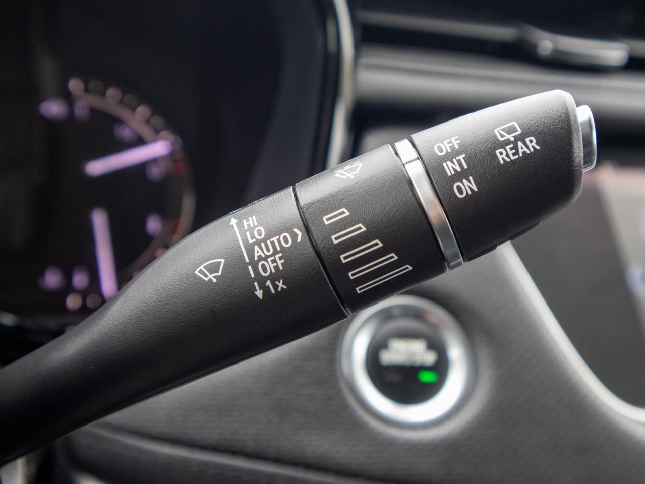 2019 Cadillac XT5 Premium Luxury AWD - LOW KM   Seat Memory Photo