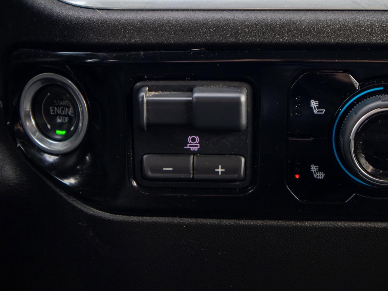 2025 Chevrolet SILVERADO 2500HD LT - Steering Wheel Audio Controls   WiFi Hotspot Photo