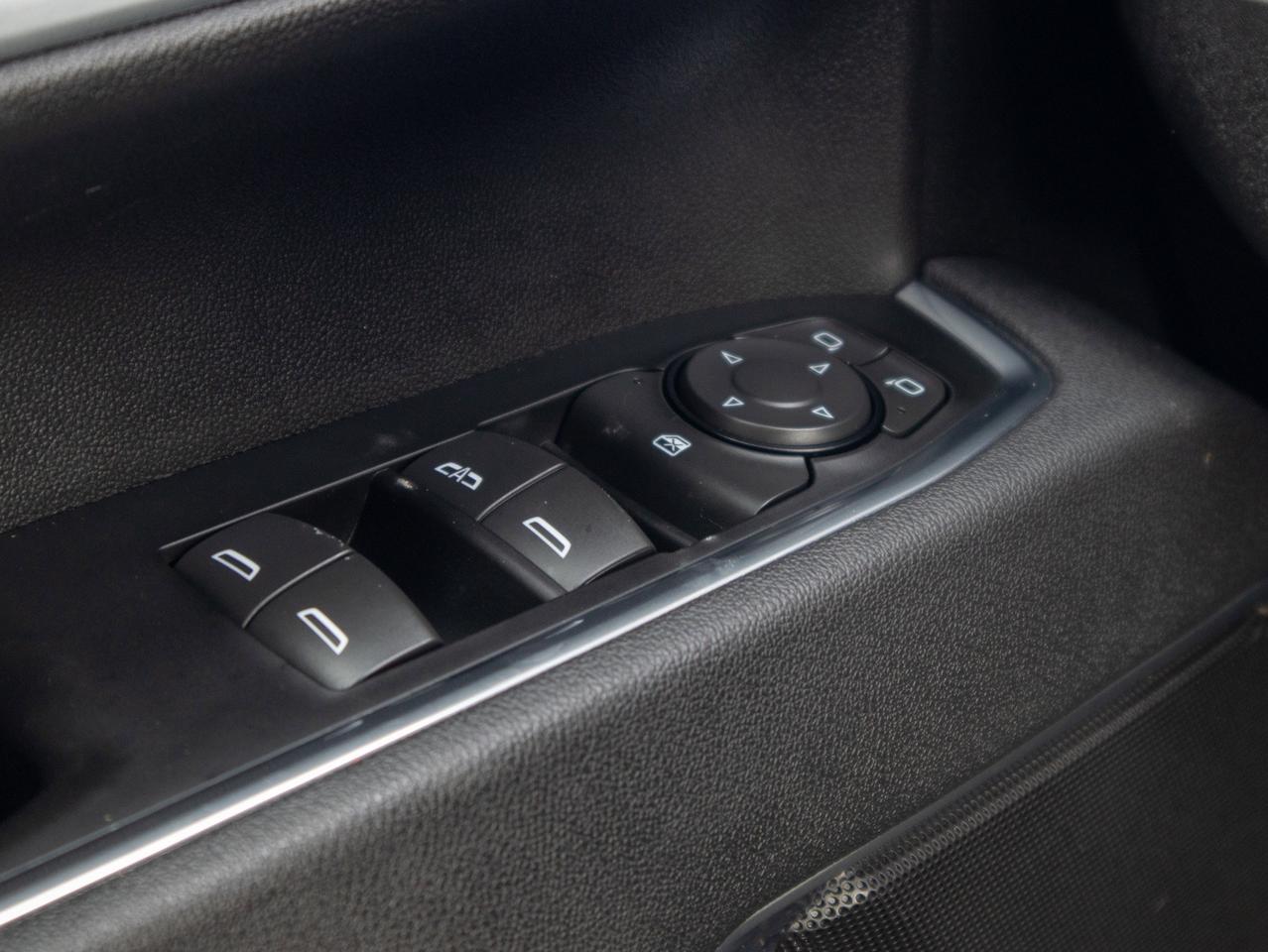 2025 Chevrolet SILVERADO 2500HD LT - Steering Wheel Audio Controls   WiFi Hotspot Photo
