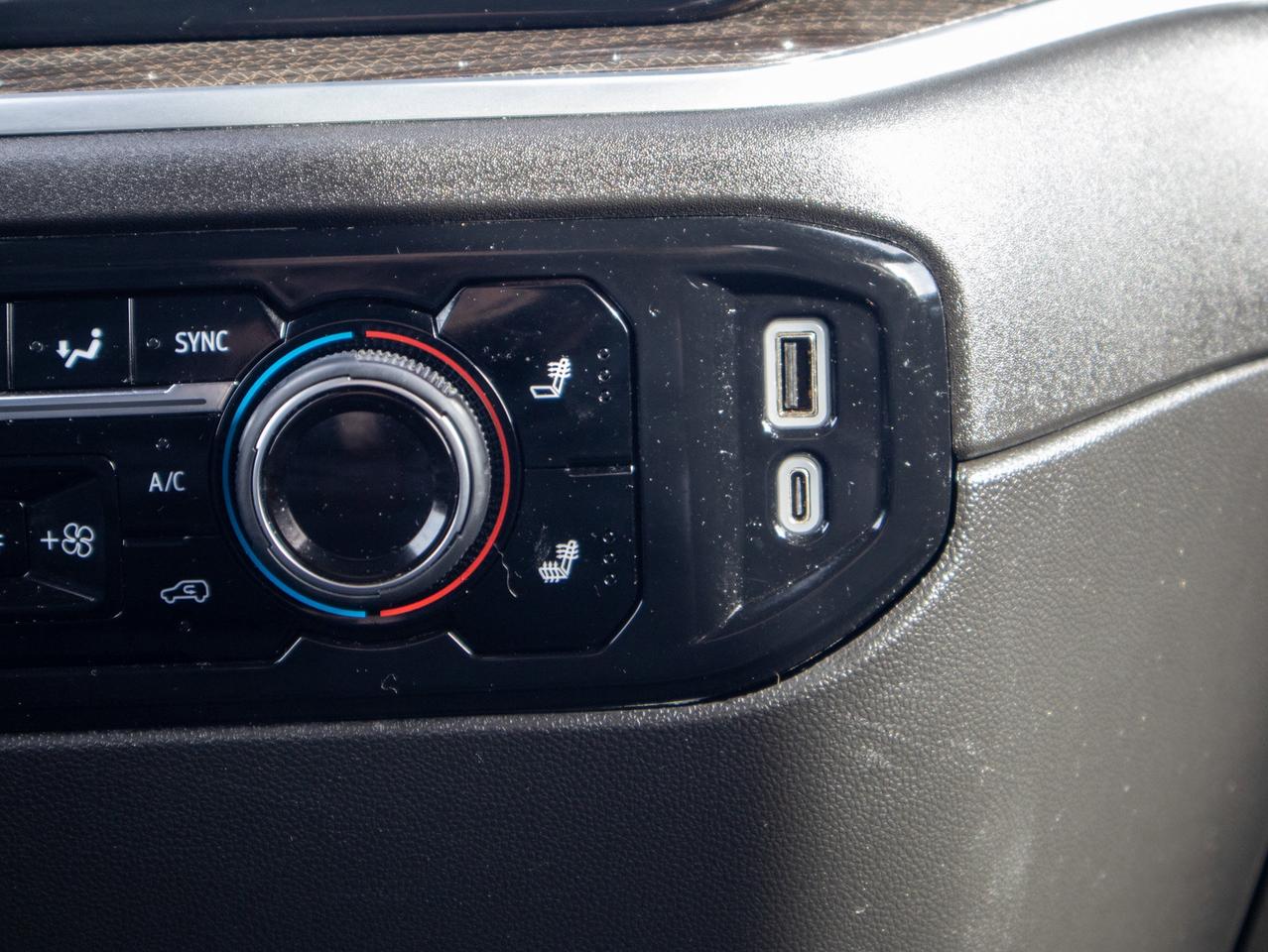 2025 Chevrolet SILVERADO 2500HD LT - Steering Wheel Audio Controls   WiFi Hotspot Photo