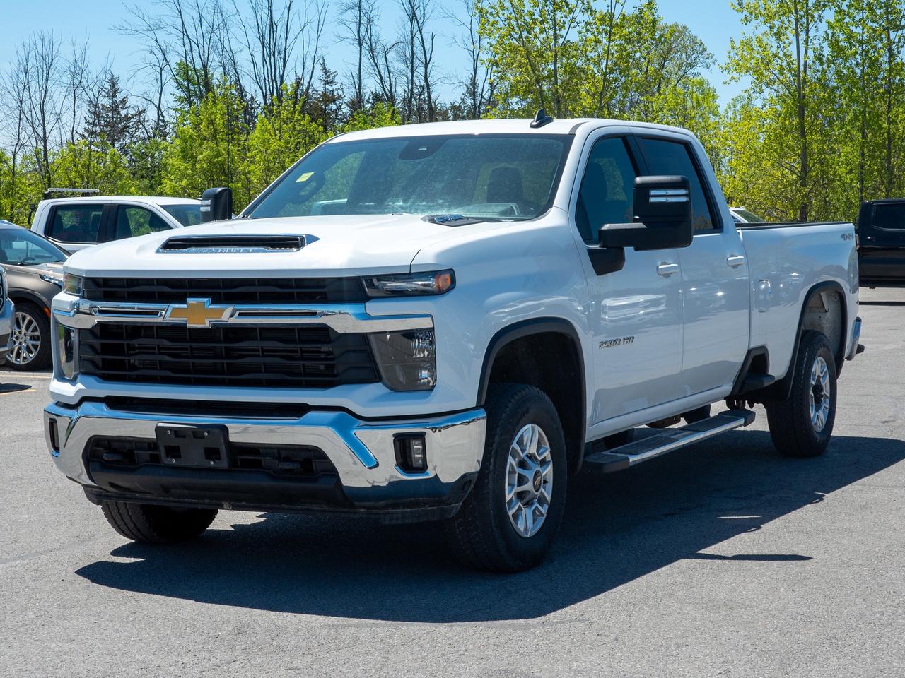 2025 Chevrolet SILVERADO 2500HD LT - Steering Wheel Audio Controls   WiFi Hotspot Photo