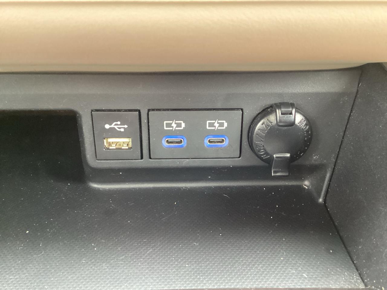 2022 Toyota Highlander HYBRID Limited AWD Photo