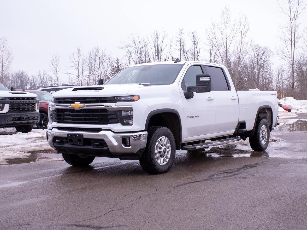 2025 Chevrolet SILVERADO 2500HD LT - WiFi Hotspot   All-Season Tires Photo