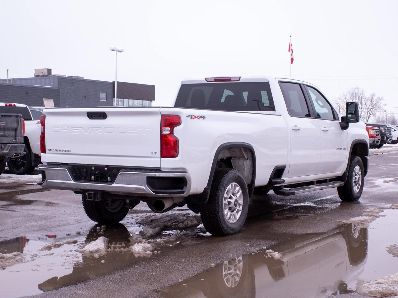 2025 Chevrolet SILVERADO 2500HD LT - WiFi Hotspot   All-Season Tires Photo