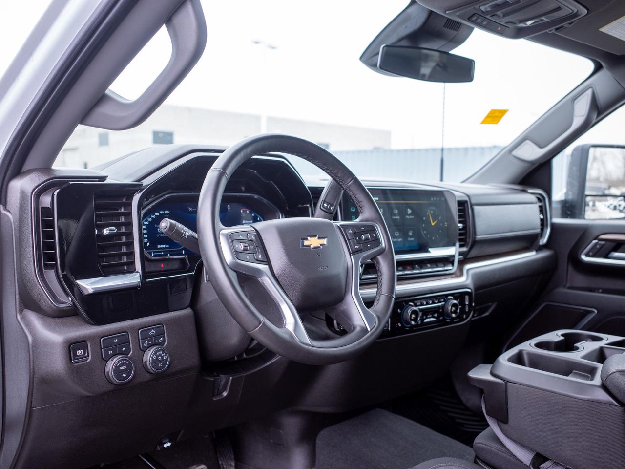 2025 Chevrolet SILVERADO 2500HD LT - WiFi Hotspot   All-Season Tires Photo