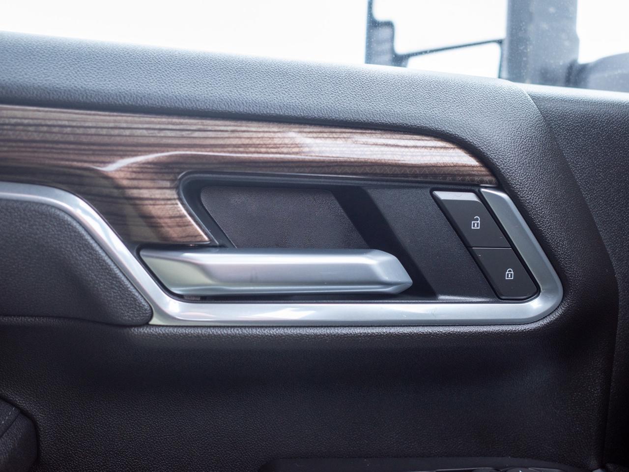 2025 Chevrolet SILVERADO 2500HD LT - WiFi Hotspot   All-Season Tires Photo