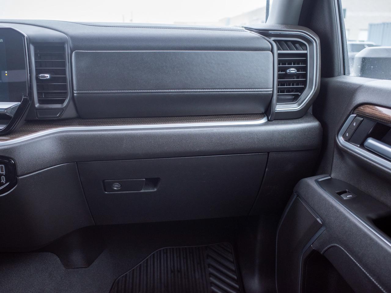 2025 Chevrolet SILVERADO 2500HD LT - WiFi Hotspot   All-Season Tires Photo