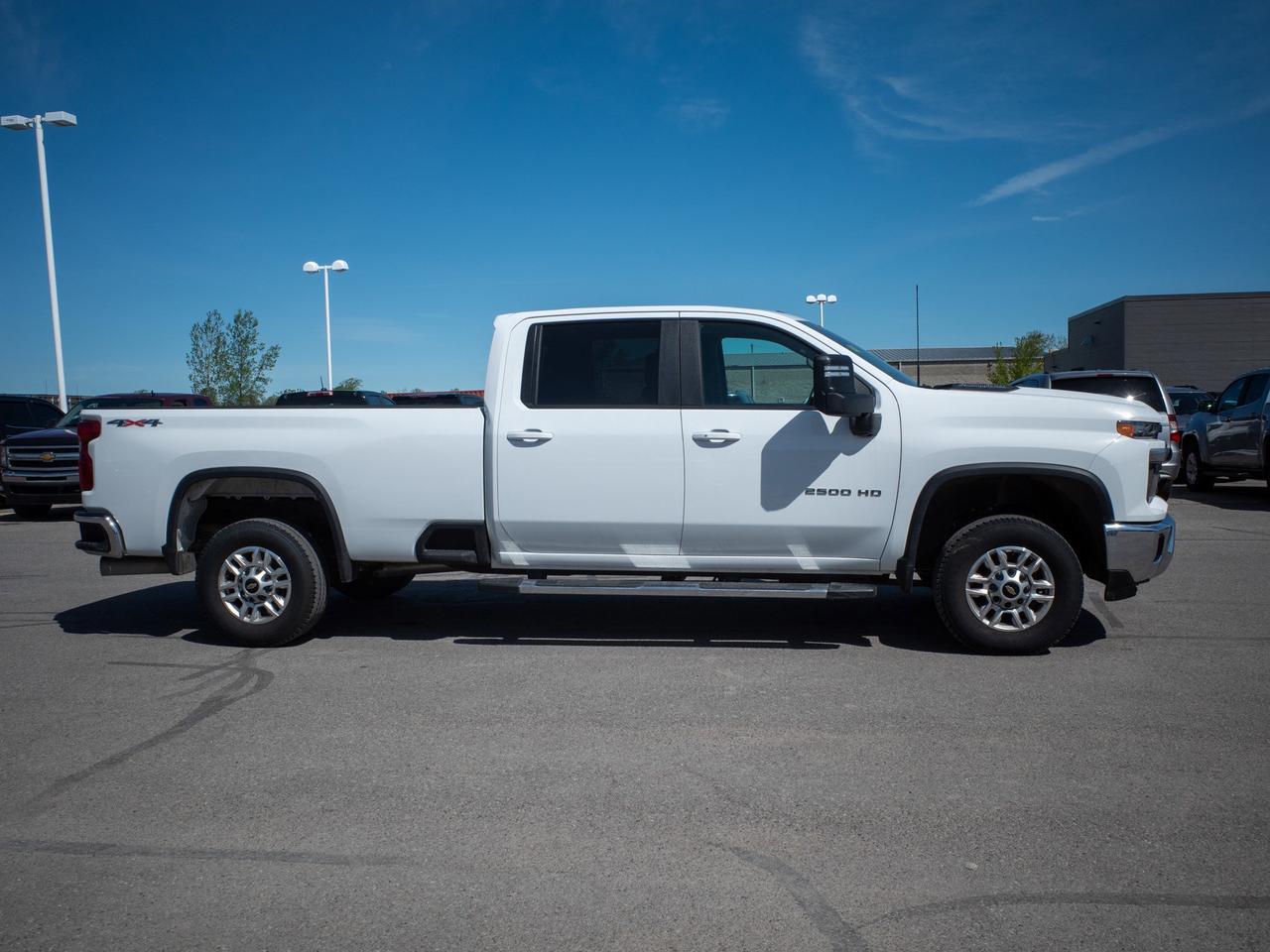 2025 Chevrolet SILVERADO 2500HD LT - WiFi Hotspot   All-Season Tires Photo