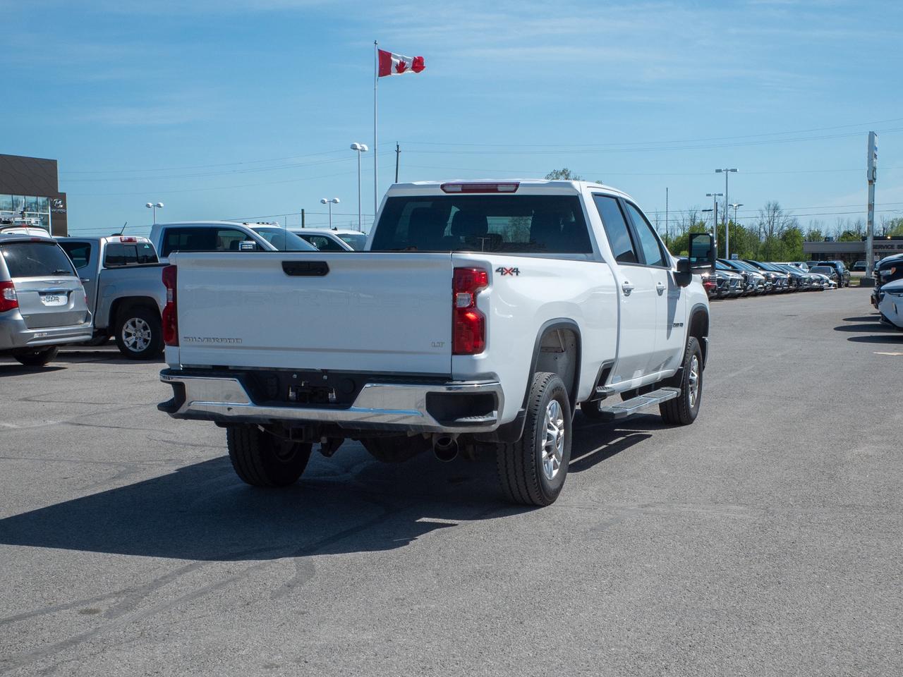 2025 Chevrolet SILVERADO 2500HD LT - WiFi Hotspot   All-Season Tires Photo