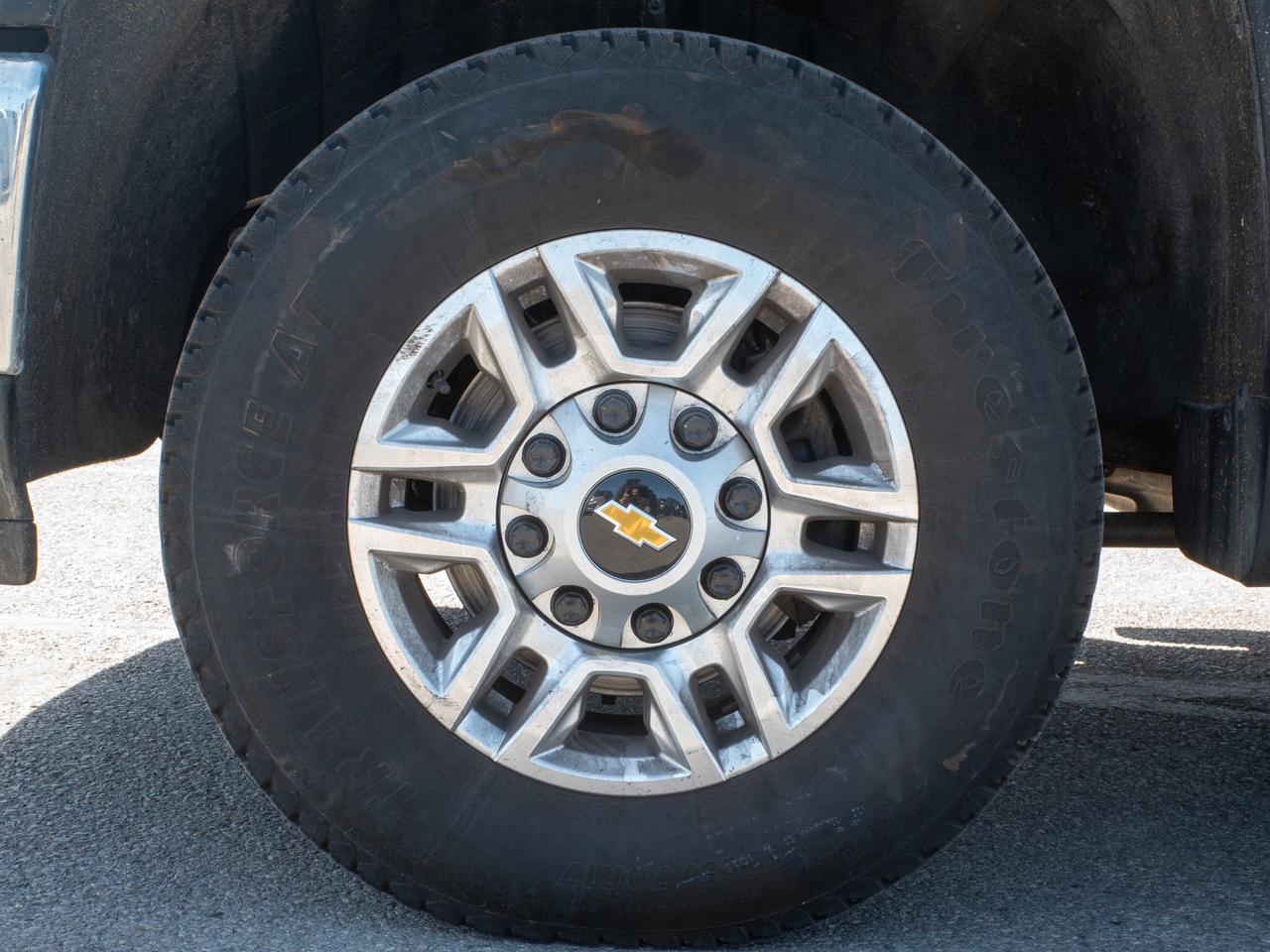 2025 Chevrolet SILVERADO 2500HD LT - WiFi Hotspot   All-Season Tires Photo
