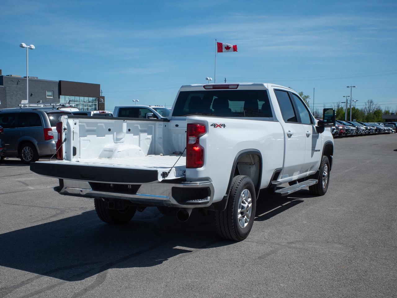 2025 Chevrolet SILVERADO 2500HD LT - WiFi Hotspot   All-Season Tires Photo