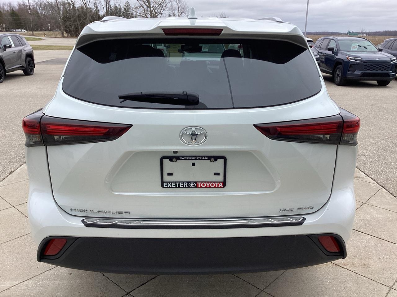 2024 Toyota Highlander XLE AWD Photo