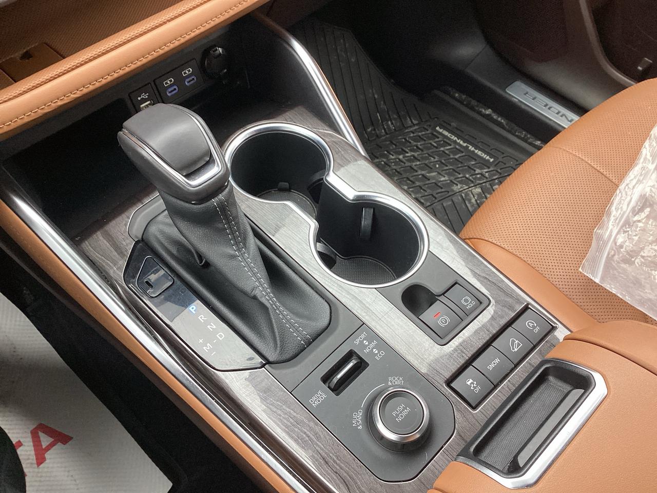 2022 Toyota Highlander LIMITED AWD Photo