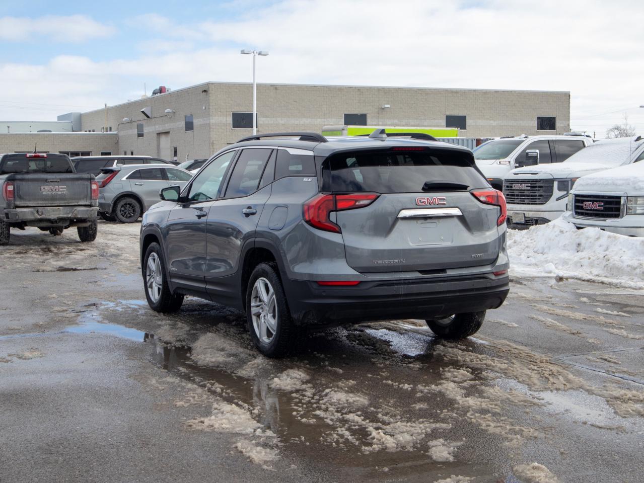 2019 GMC Terrain SLE - Remote Start   Heated Seats Photo