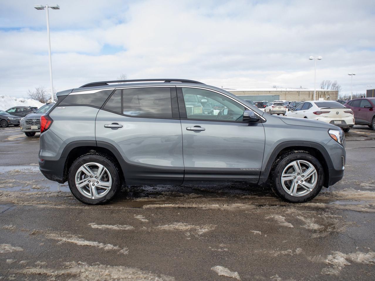 2019 GMC Terrain SLE - Remote Start   Heated Seats Photo