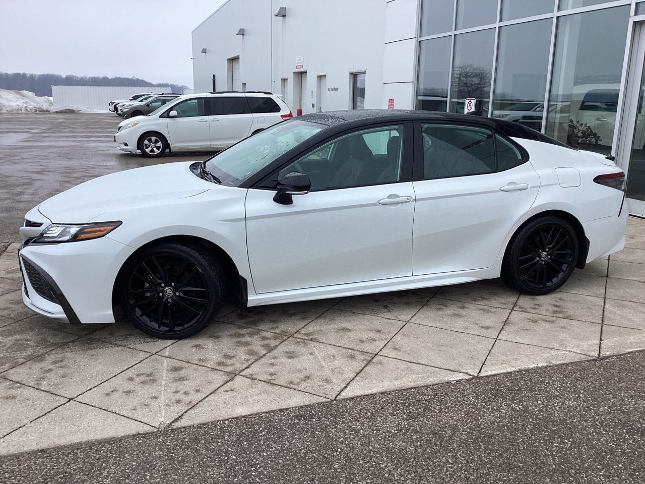 2021 Toyota Camry XSE FWD Photo