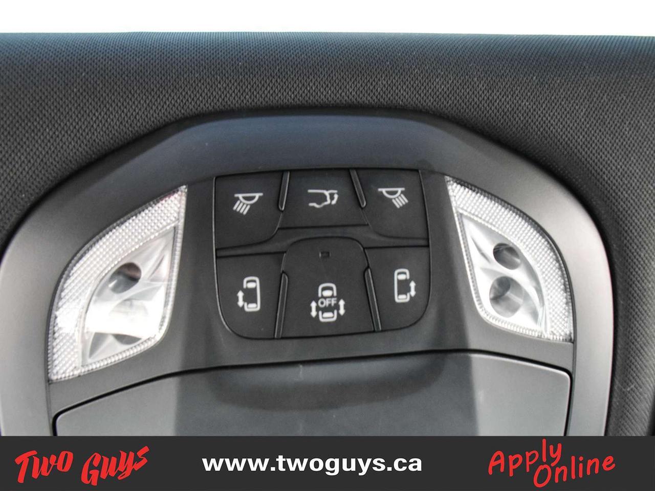 2024 Chrysler Pacifica LTD S Pkg   DVD   Panoroof   Nav Photo