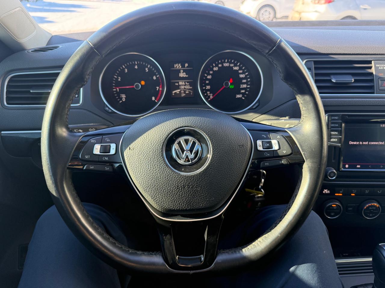 2016 Volkswagen Jetta 1.8 TSI Highline (A6) 4dr Sedan Photo