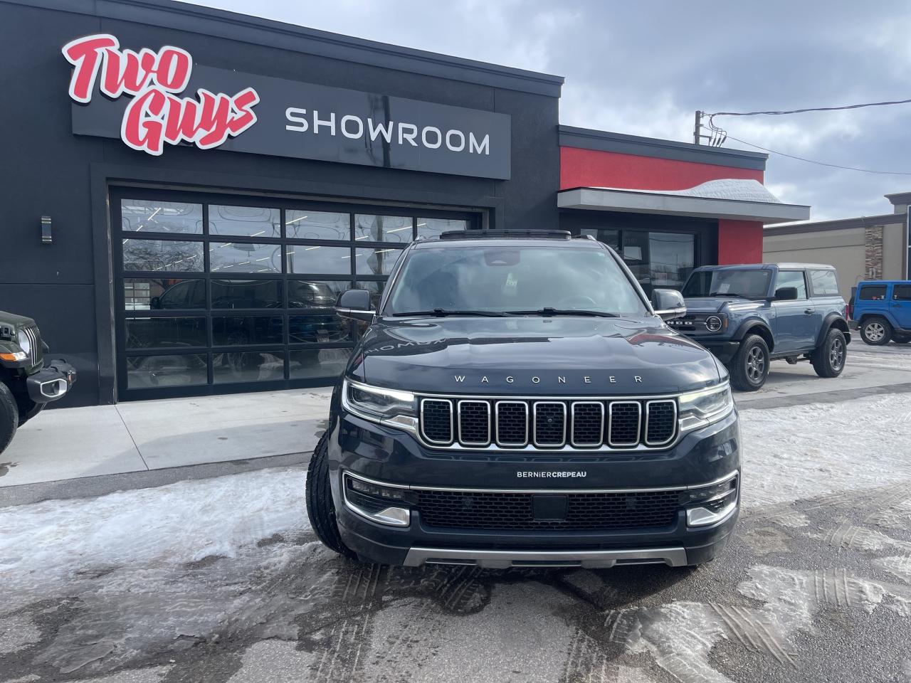 2022 Jeep Wagoneer Series III 4x4 7 Passenger Leather Nav Sunroof DVD Photo