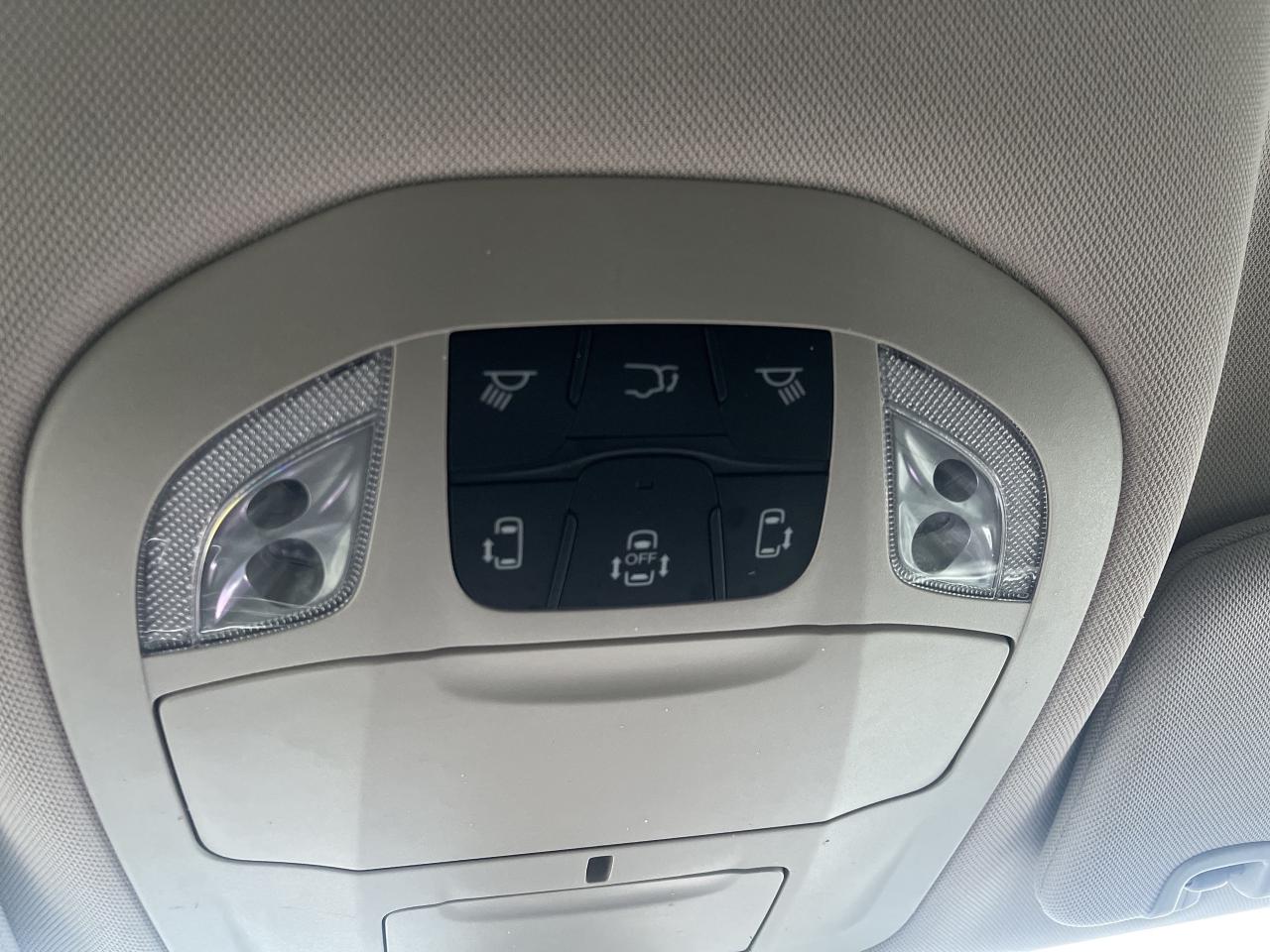 2022 Chrysler Grand Caravan SXT 2WD 3rd Row Seat Remote Start Photo4