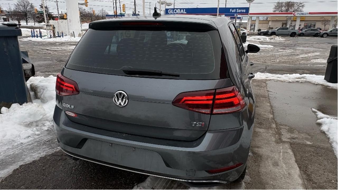 2018 Volkswagen Golf AUTO / Comfortline Photo