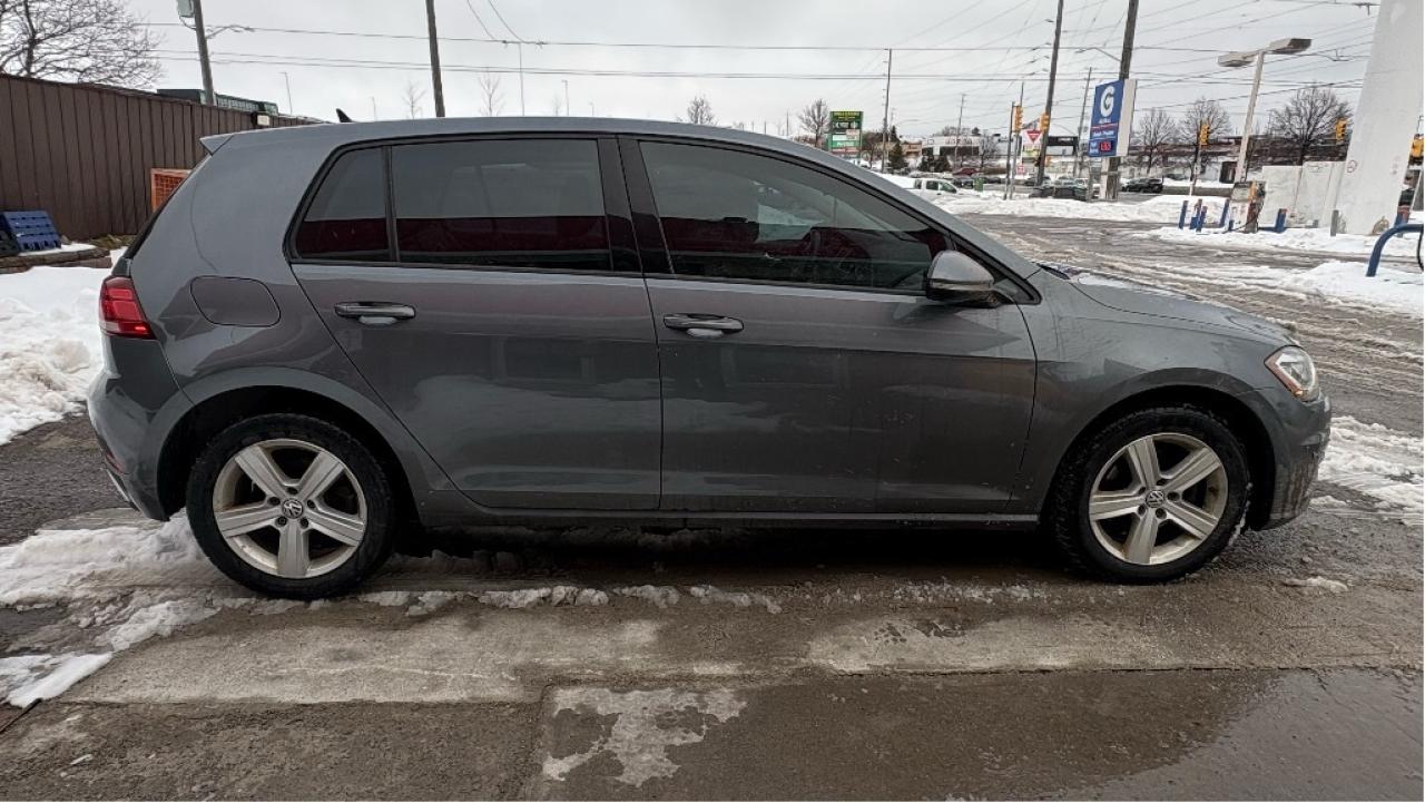 2018 Volkswagen Golf AUTO / Comfortline Photo