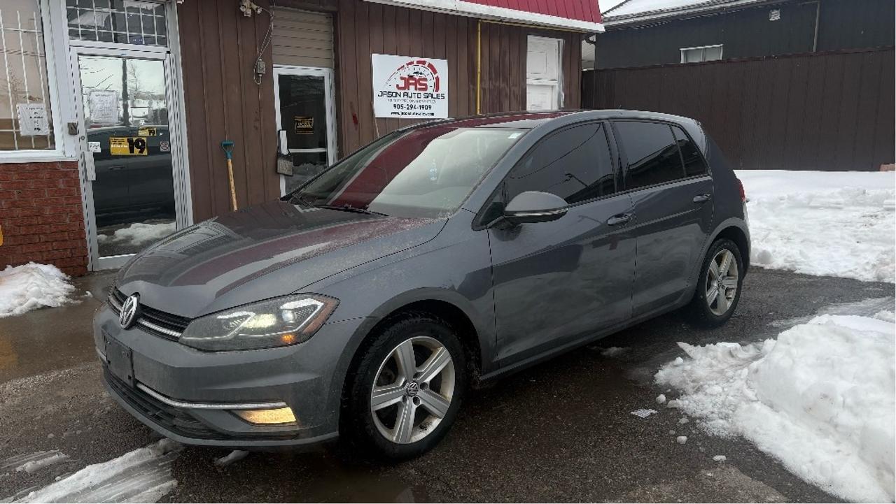 2018 Volkswagen Golf AUTO / Comfortline Photo
