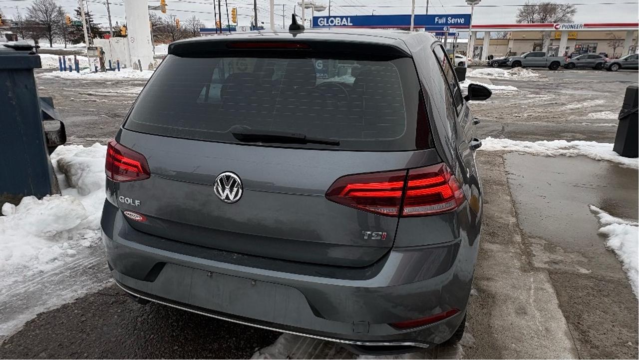 2018 Volkswagen Golf AUTO / Comfortline Photo