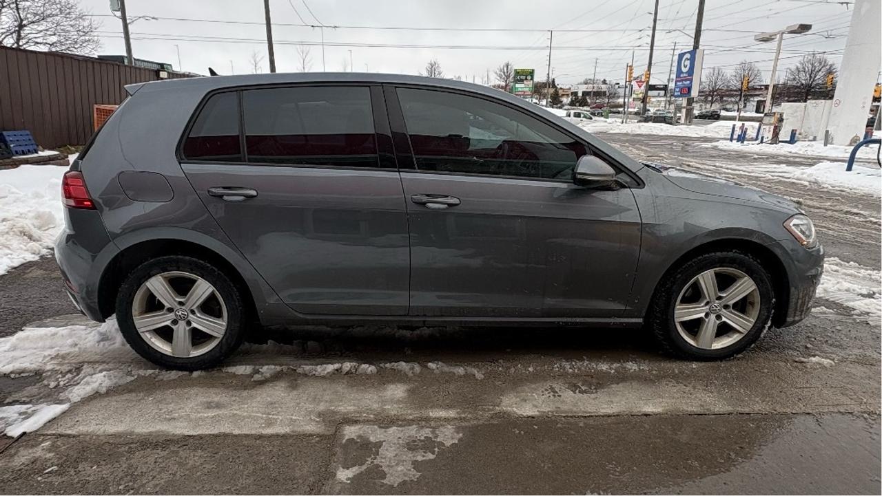 2018 Volkswagen Golf AUTO / Comfortline Photo