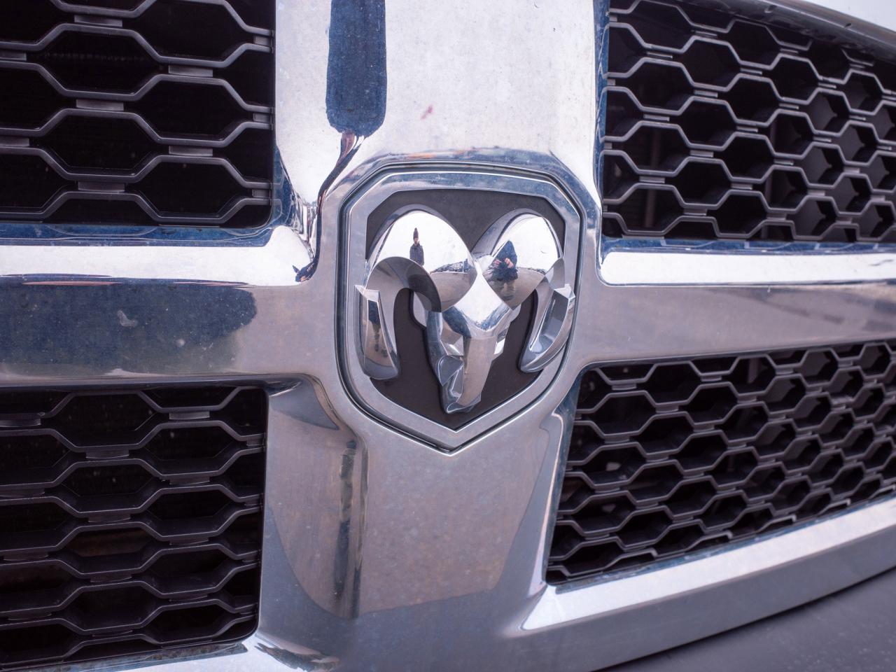 2014 RAM 1500 ST- 5.7L V8 Photo