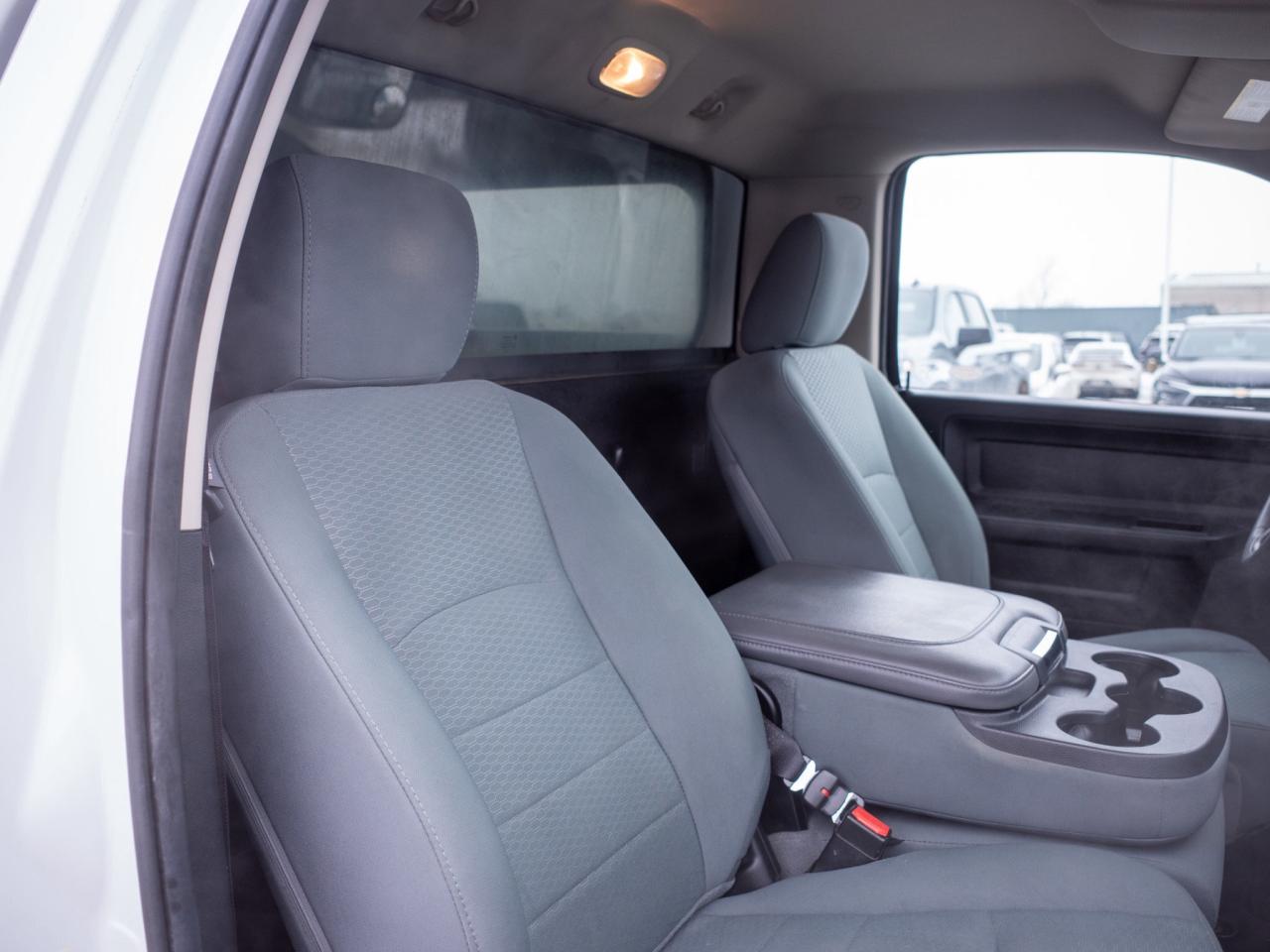 2014 RAM 1500 ST- 5.7L V8 Photo