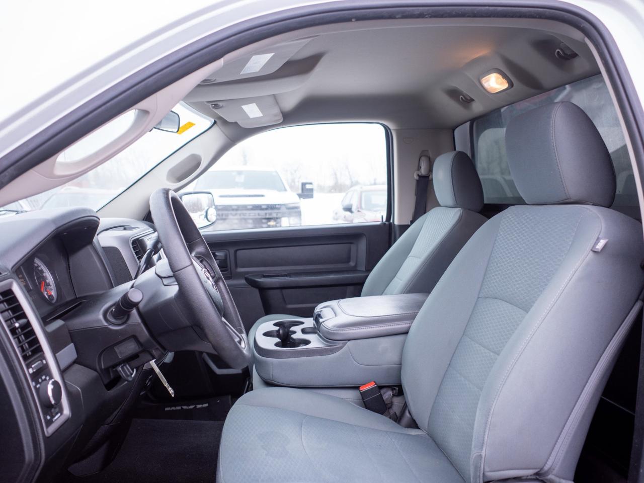 2014 RAM 1500 ST- 5.7L V8 Photo