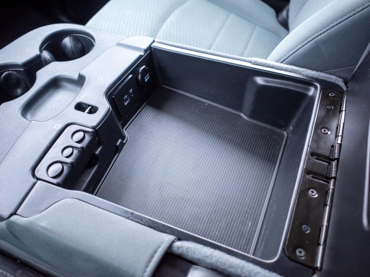 2014 RAM 1500 ST- 5.7L V8 Photo