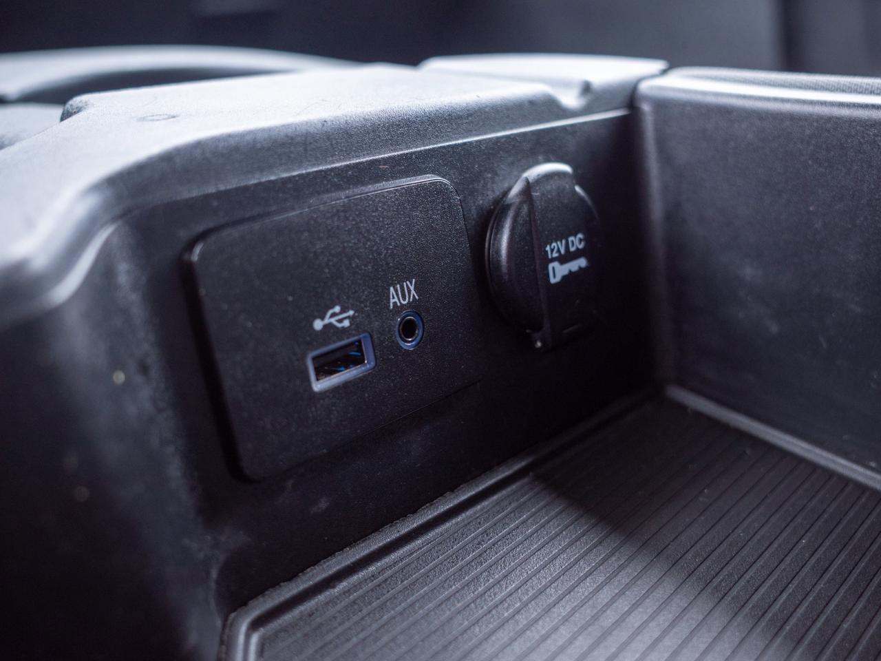 2014 RAM 1500 ST- 5.7L V8 Photo