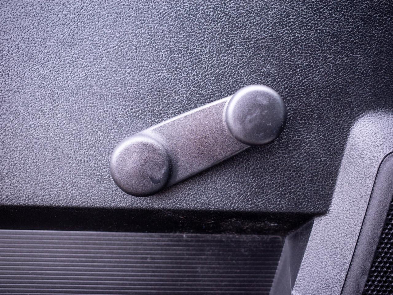 2014 RAM 1500 ST- 5.7L V8 Photo